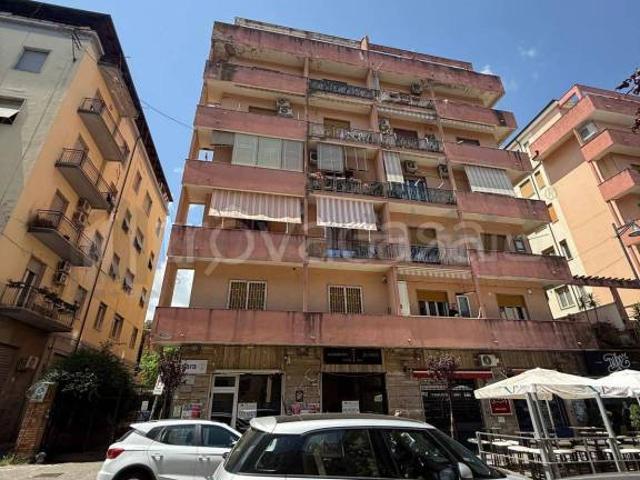 Appartamento in affitto a Cosenza via nicola parisio, 18, Centro