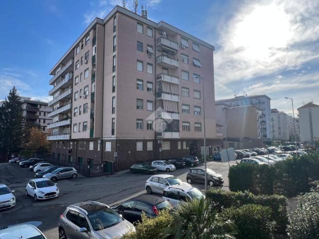 Appartamento in affitto a Cosenza via Eugenio Martorelli, 36, non arredato/vuoto, studio, bagno finestrato TrovaCasa