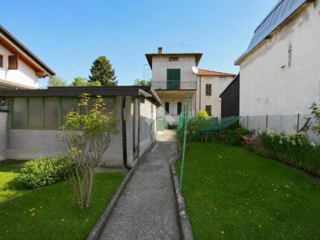Appartamento in affitto a Costa Masnaga LC