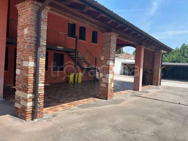 Appartamento in affitto a Costabissara via San Cristoforo, non arredato/vuoto, posto auto, terrazzo TrovaCasa