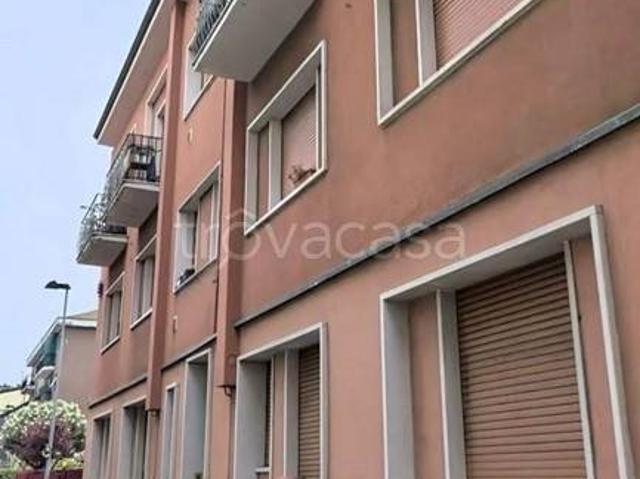 Appartamento in affitto a Cormano via 24 Maggio, 4, parzialmente arredato, buono stato, vicinanze negozi TrovaCasa