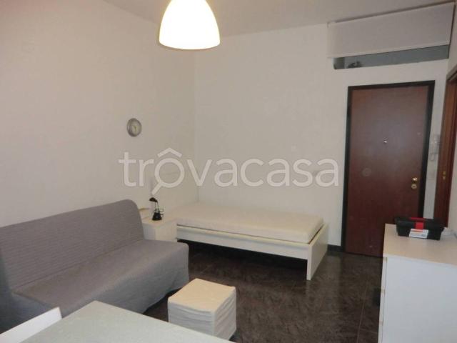Appartamento in affitto a Corsico via 4 Novembre, 51