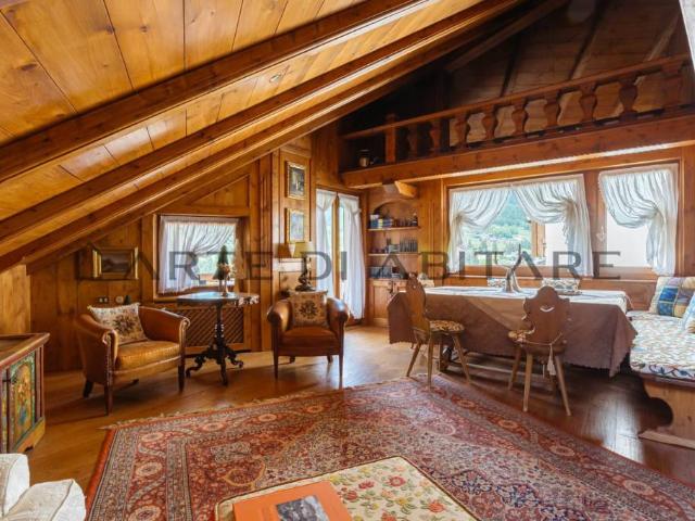 Appartamento in affitto a Cortina d'Ampezzo via rinaldo menardi, 37
