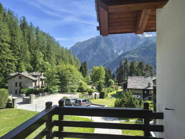 Appartamento in affitto a Courmayeur AO