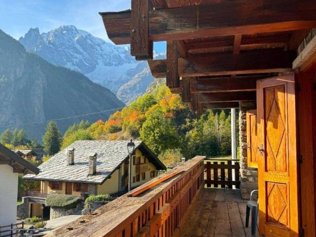Appartamento in affitto a Courmayeur AO