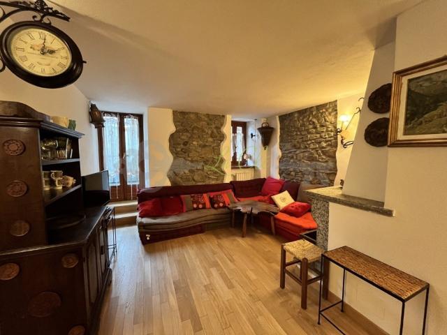 Appartamento in affitto a Courmayeur passaggio Truchet, 2B, arredato, caminetto, ristrutturato TrovaCasa