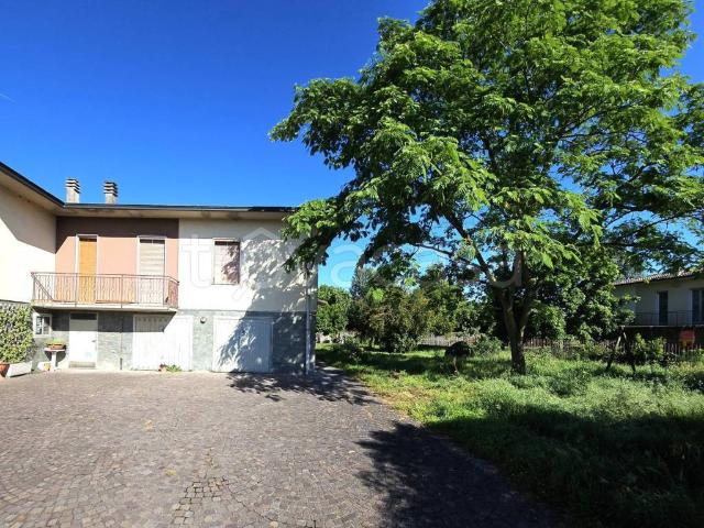 Appartamento in affitto a Cremona via San Rocco, 60, giardino, box, cantina TrovaCasa