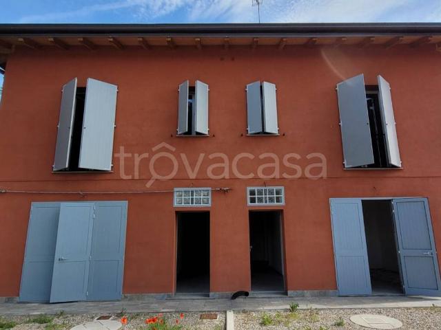Appartamento in affitto a Crevalcore via Mezzo Ponente, 238, giardino privato, box, parzialmente arredato TrovaCasa
