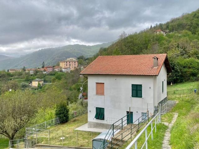 Appartamento in affitto a Davagna GE