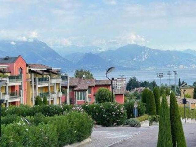 Appartamento in affitto a Desenzano Del Garda
