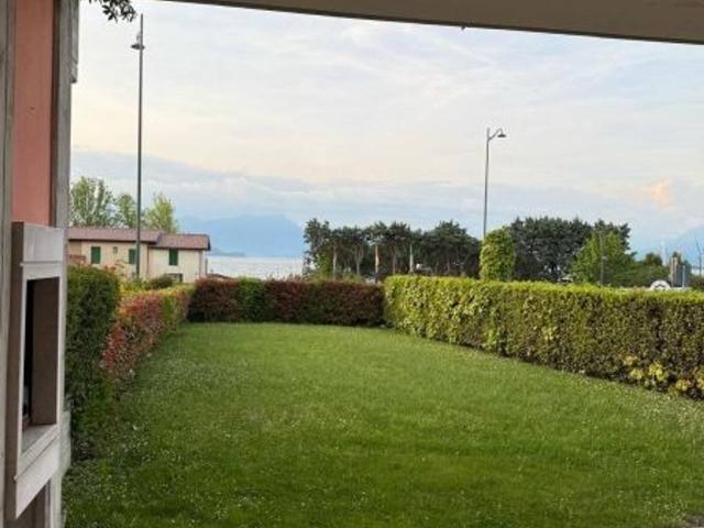 Appartamento in affitto a Desenzano Del Garda