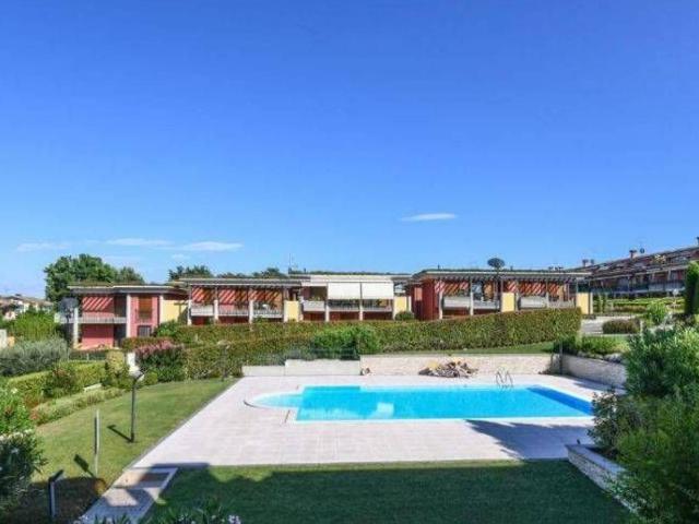 Appartamento in affitto a Desenzano Del Garda