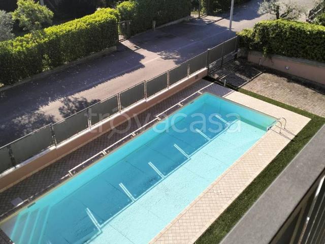 Appartamento in affitto a Desenzano del Garda, arredato, box, terrazzo TrovaCasa