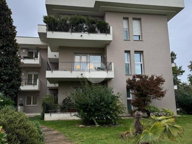 Appartamento in affitto a Desenzano del Garda BS
