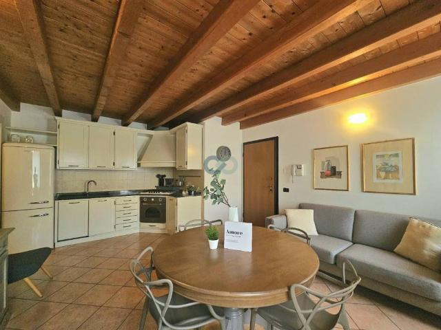 Appartamento in affitto a Desenzano del Garda BS