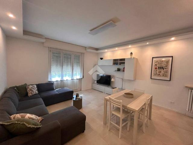 Appartamento in affitto a Desenzano del Garda BS