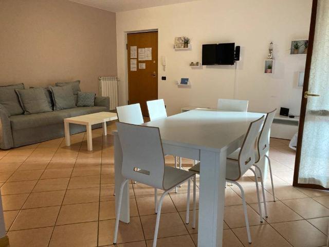 Appartamento in affitto a Desenzano del Garda via Montesuello 50, arredato, giardino privato, box TrovaCasa