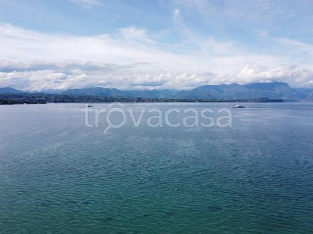 Appartamento in affitto a Desenzano del Garda via Francesco Agello, arredato, terrazzo, balcone TrovaCasa