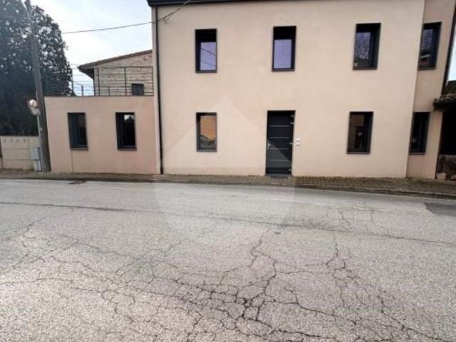 Appartamento in affitto a Deruta piazza Bruno Andreoli, terrazzo, angolo cottura, bagno finestrato TrovaCasa