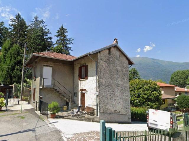 Appartamento in affitto a Dervio