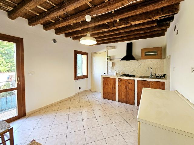 Appartamento in affitto a Este