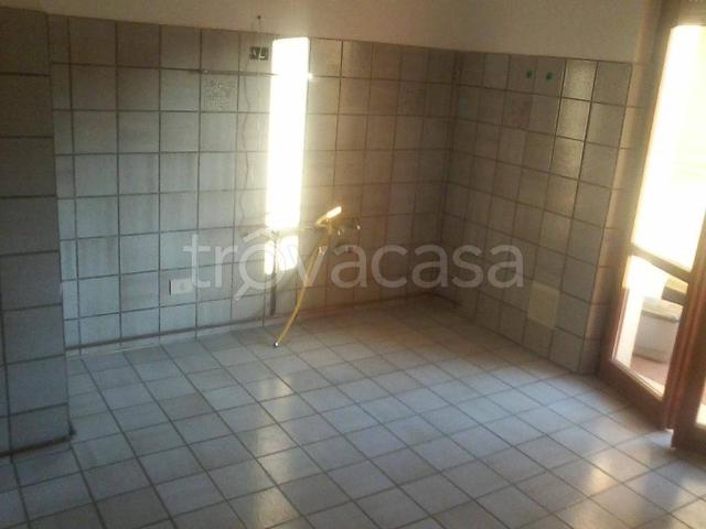 Appartamento in affitto a Fabriano via gramsci, non arredato/vuoto, box, terrazzo TrovaCasa