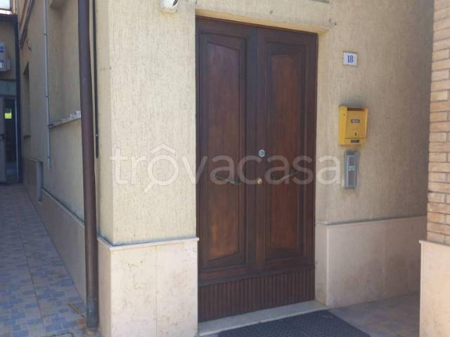 Appartamento in affitto a Falerone via Faleriense