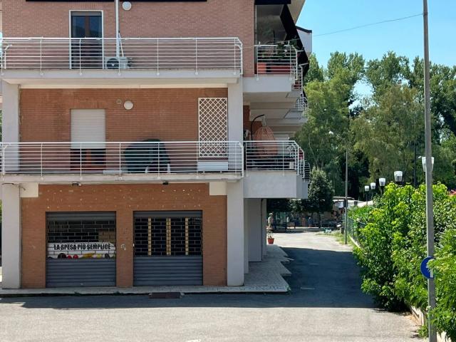 Appartamento in affitto a Fara in Sabina, Passo Corese