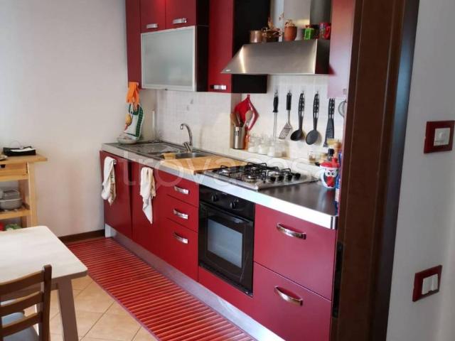 Appartamento in affitto a Fara in Sabina via 21 Aprile, parzialmente arredato, balcone, cucina abitabile TrovaCasa
