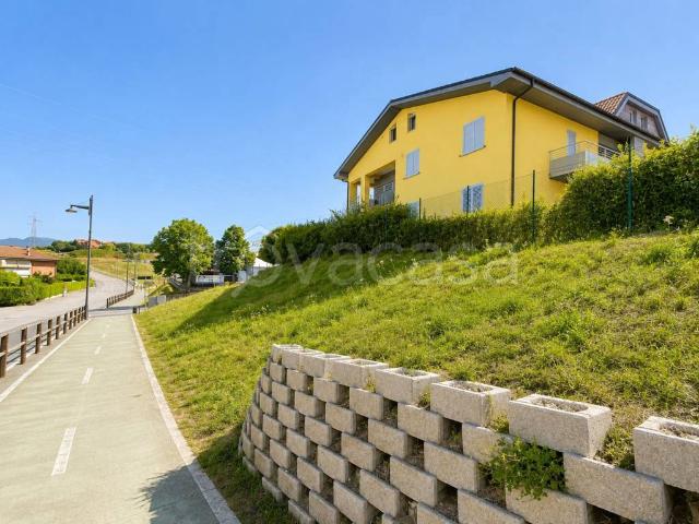 Appartamento in affitto a Fara in Sabina via Carlo Arturo Jemolo, 33, giardino privato, terrazzo, nuova costruzione TrovaCasa