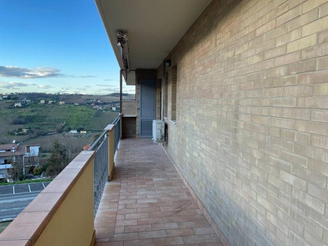 Appartamento in affitto a Fermo Viale Trento