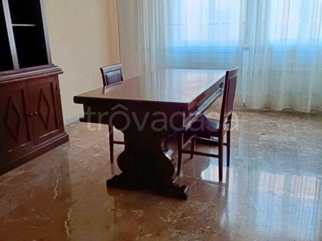 Appartamento in affitto a Ferrara, arredato, centrale, bagno finestrato TrovaCasa