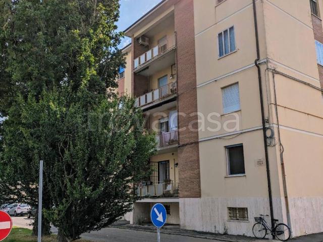 Appartamento in affitto a Ferrara, arredato, box, riscaldamento centralizzato TrovaCasa