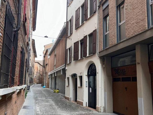 Appartamento in affitto a Ferrara FE