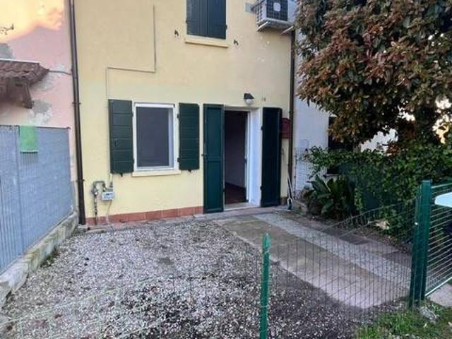 Appartamento in affitto a Ferrara FE