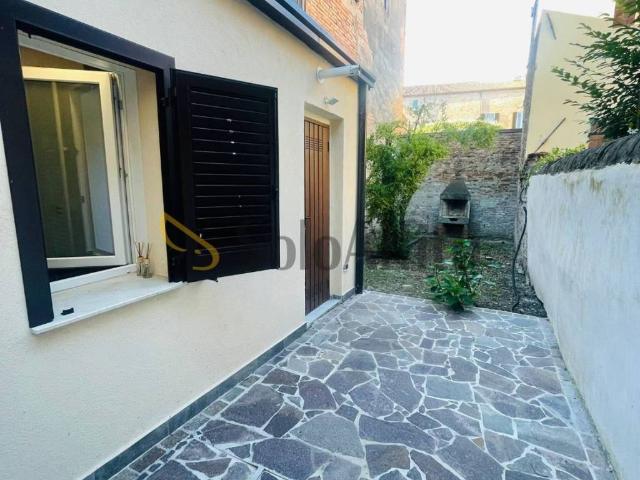 Appartamento in affitto a Ferrara via XX Settembre, arredato, giardino privato, nuova costruzione TrovaCasa
