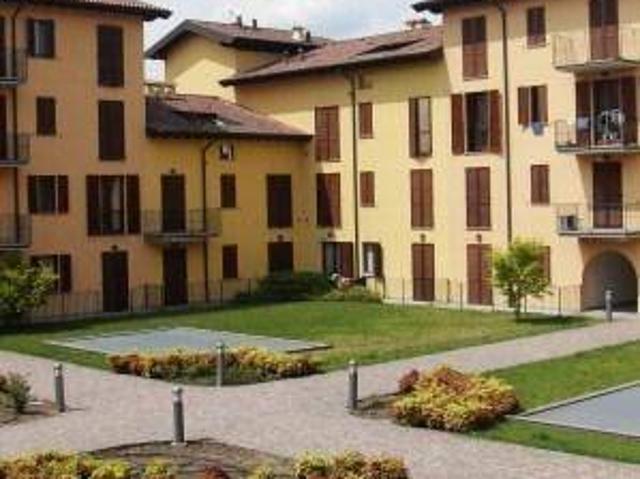 Appartamento in affitto a Fino Mornasco CO