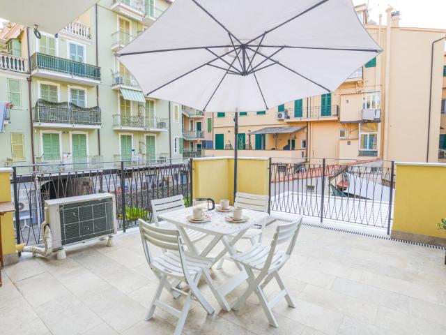 Appartamento in affitto a Finale Ligure, Finale Marina