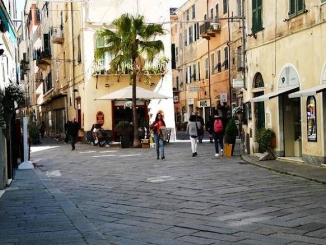 Appartamento in affitto a Finale Ligure SV