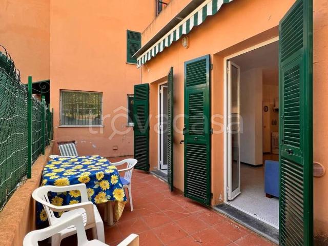Appartamento in affitto a Finale Ligure via Aurelia, posto auto, terrazzo, balcone TrovaCasa