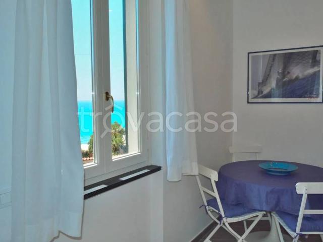 Appartamento in affitto a Finale Ligure via Aurelia, posto auto, vista mare, aria condizionata TrovaCasa