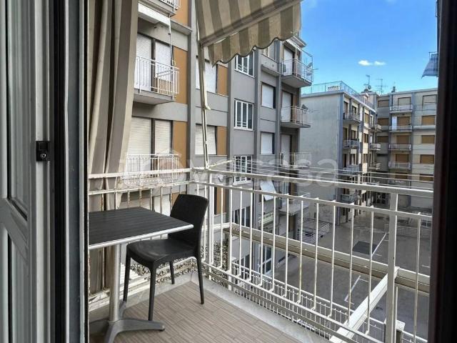 Appartamento in affitto a Finale Ligure via Lorenzo De Raymondi, 25, ascensore, turistica, balcone TrovaCasa
