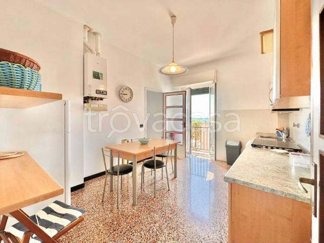 Appartamento in affitto a Finale Ligure vico Mendaro, box, terrazzo, riscaldamento autonomo TrovaCasa
