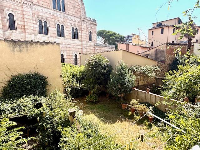 APPARTAMENTO in AFFITTO a FIRENZE CENTRO DUOMO di 5 vani