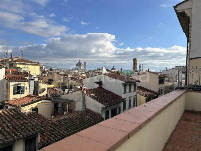 Appartamento in affitto a Firenze, arredato, terrazzo, ascensore TrovaCasa