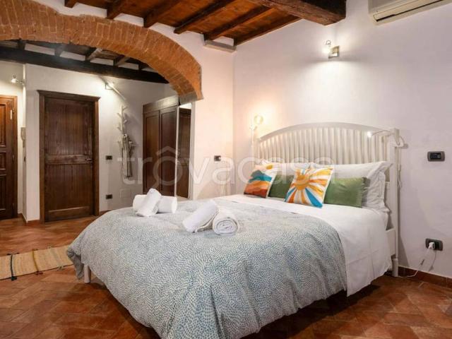 Appartamento in affitto a Firenze borgo San Frediano, arredato, terrazzo, studio TrovaCasa