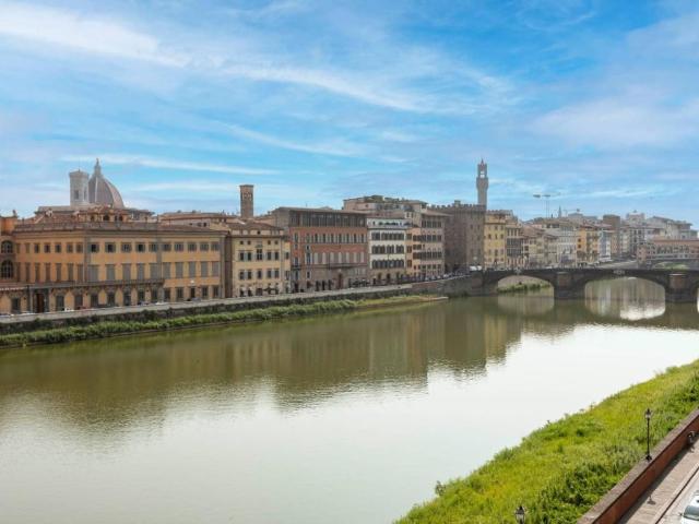 Appartamento in affitto a Firenze lungarno degli Acciaioli, arredato, ascensore, aria condizionata TrovaCasa