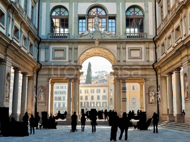 Appartamento in affitto a Firenze piazza dell'Indipendenza, terrazzo, travi a vista, ristrutturato TrovaCasa