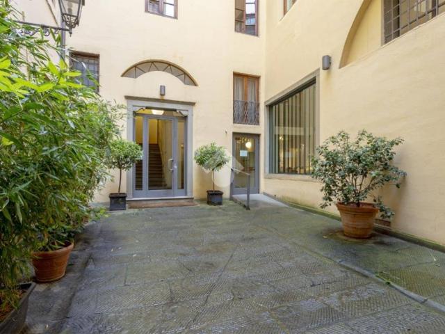 Appartamento in affitto a Firenze via Monalda, 2, arredato, ascensore, contesto signorile TrovaCasa