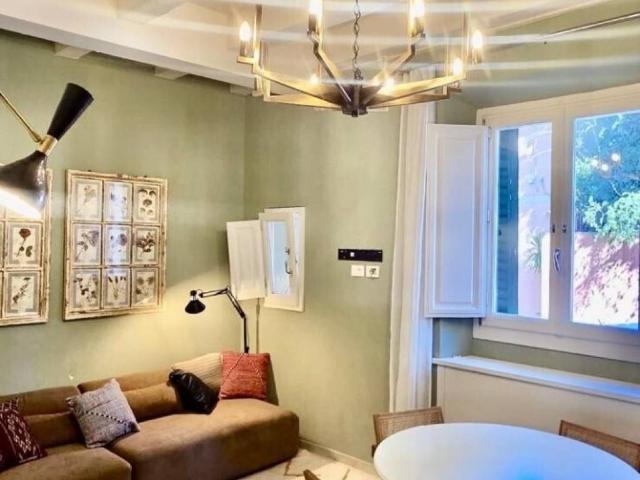Appartamento in affitto a Firenze via Bernardo Martellini, arredato, travi a vista, doppia esposizione TrovaCasa